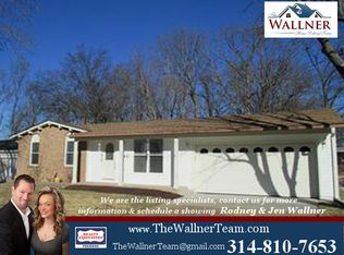 1490 Noche Ct, Fenton, MO 63026