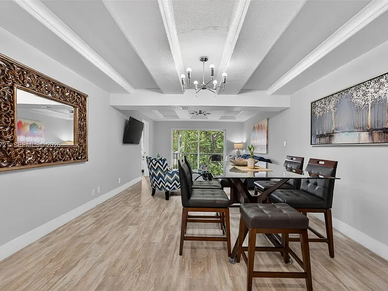 681 S Hollybrook Dr #310 — Photo 7