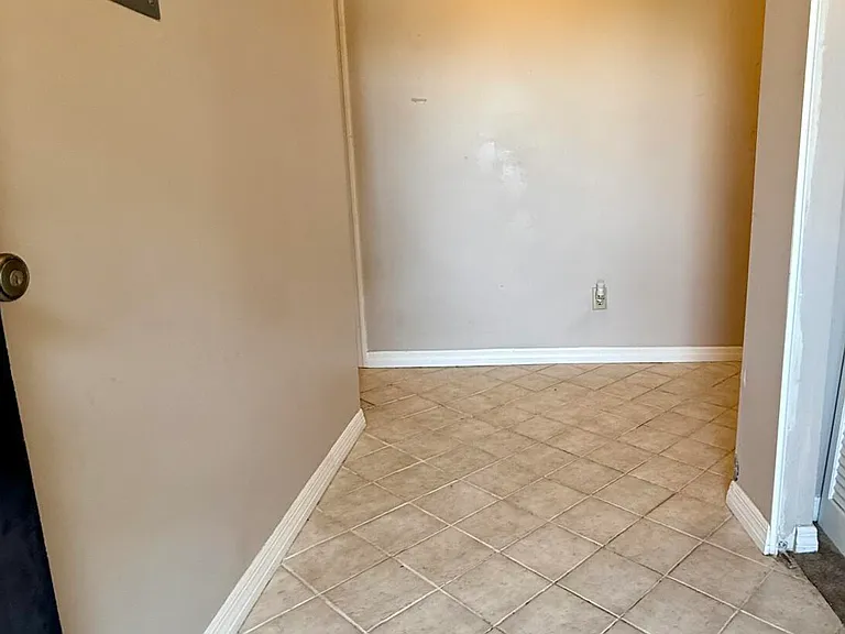 218 Cranes Lake Dr — Photo 2