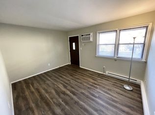 843 Gostlin St #847-1/2, Hammond, IN 46327