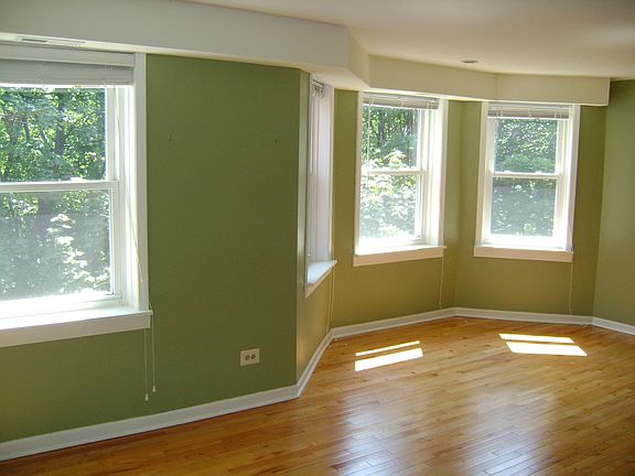 4th image of 2744 N Bosworth Ave