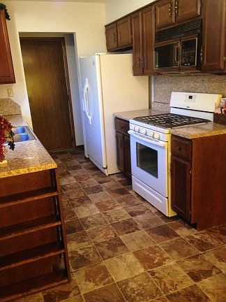 4th image of 400 Kimberly Dr