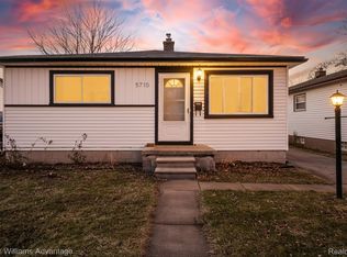 5710 Detroit St, Dearborn Heights, MI 48125