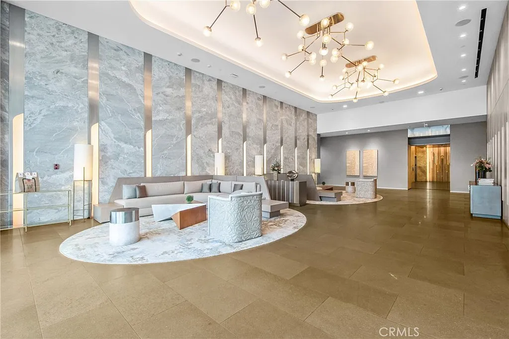 Studio, 514 sqft, $2,700 — Photo 3
