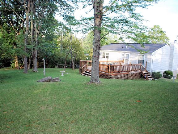 5th image of 3 Kensington Dr