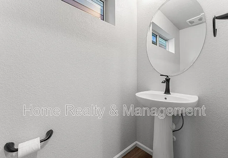 12760 Tamarac St — Photo 15