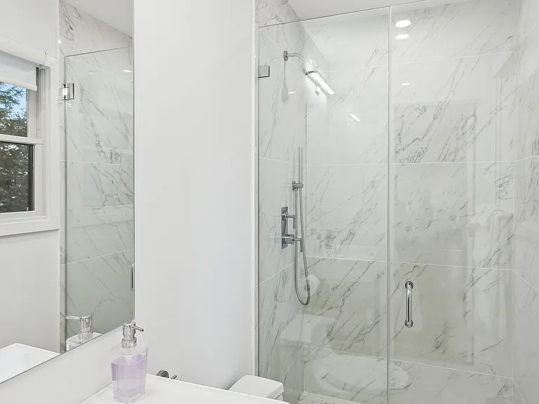 50 Hubbard Ln #64 — Photo 24