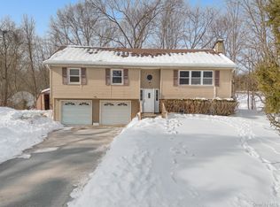 629 Twin Arch Road, Rock Tavern, NY 12575