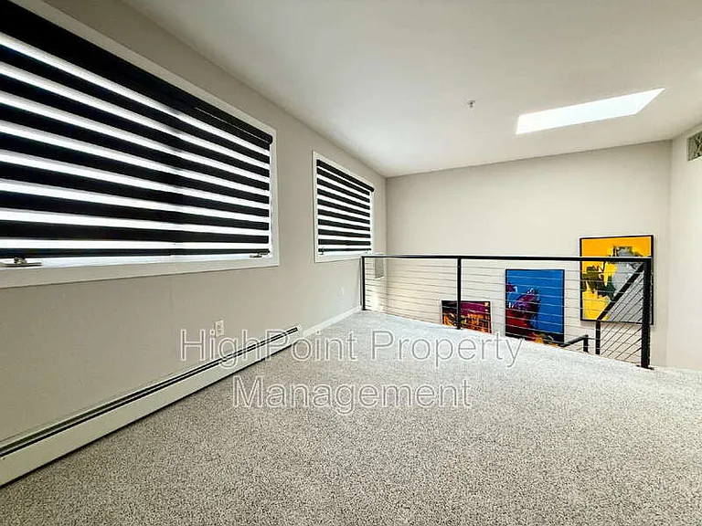 11858 Bradburn Blvd — Photo 12
