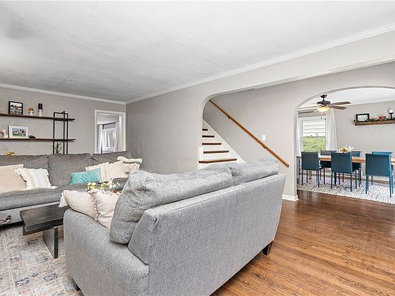 3rd image of 7316 Campbell St