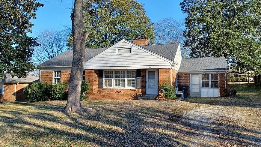 1st image of 2924 Mere Dr