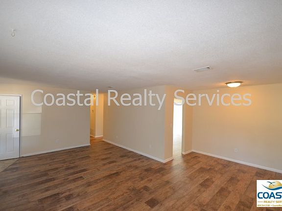4th image of 211 Fliva Ave