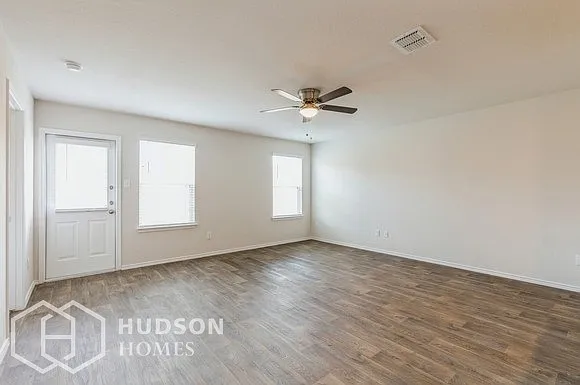5744 Brook Pr — Photo 5