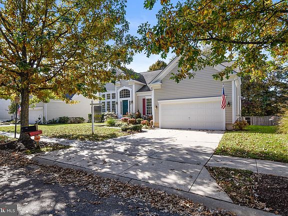 3rd image of 712 Darlow Dr