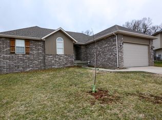 5425 S Clifton Ave, Springfield, MO 65810