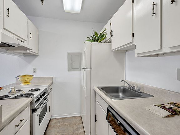 5th image of 5855 Citrus Blvd #9f86a1dfa