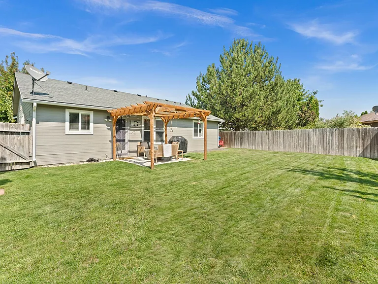 3659 E Wormwood Ct — Photo 16