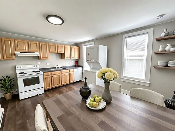 2nd image of 125 Emig St #B