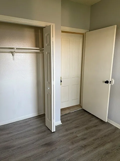 1713 Earl Avenue - C — Photo 4