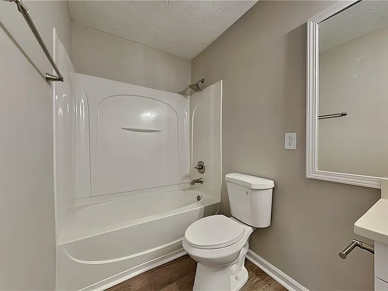 3118 Farmstead Ct — Photo 20