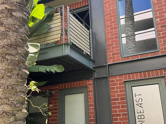 3rd image of 1046 Princeton Dr Unit 201