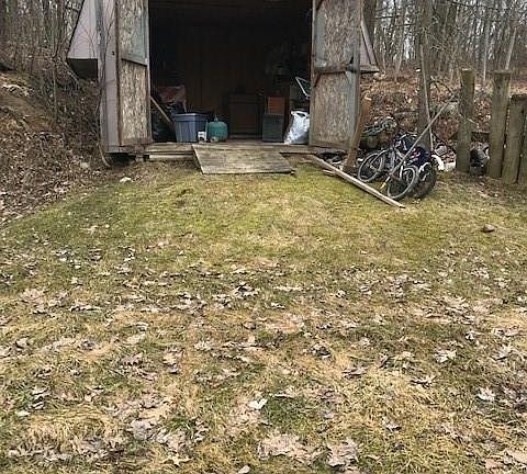 3rd image of 14192 View Dr