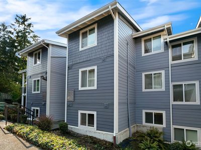 2511 S 248th Street #B 13, Kent, WA, 98032