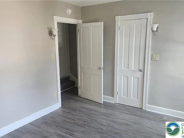 28 E Walnut St — Photo 11