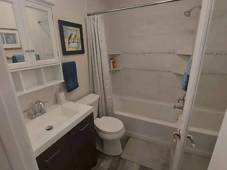 323 Bolivar Ave — Photo 7