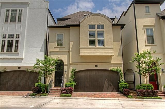 Beautiful lake view home minutes from Energy Corridor
