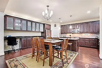 24302 NE 8th Pl — Photo 8