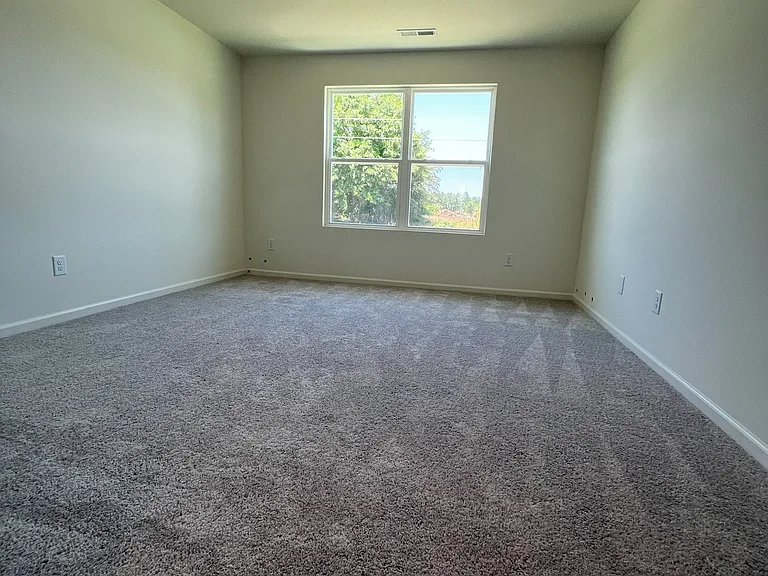 136 S Chubb Rdg — Photo 17