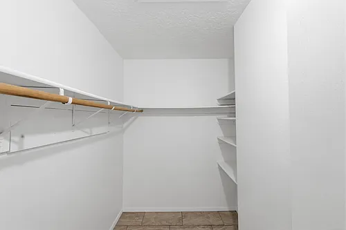 3400 Wellesley Dr NE #B Photo 1