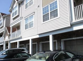 59 Inverness Dr #I59, Edison, NJ 08820