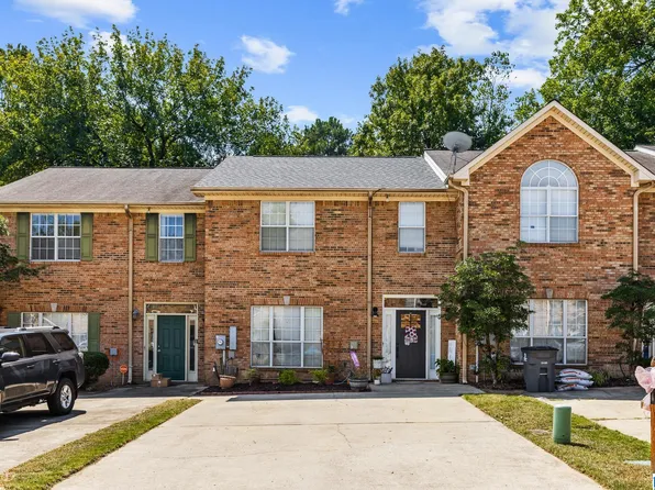 630 Parkside Cir, Helena, AL 35080