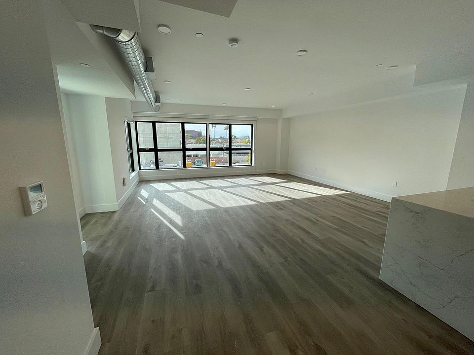 1st image of 2140 1/2 Butler Ave #301
