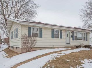 2290 Brockman Ave, Marion, IA 52302
