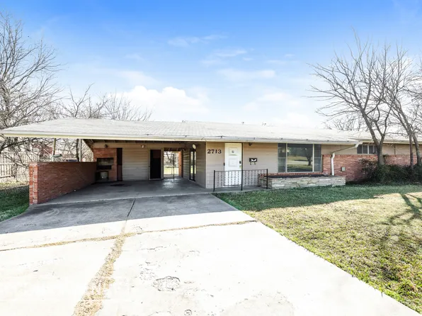 2713 S Carrier Pkwy, Grand Prairie, TX 75052