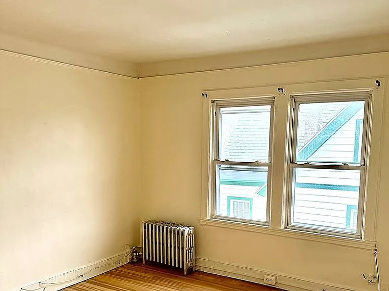 45 Underhill St — Photo 7