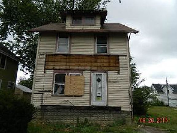 2nd image of 410 W 28th St