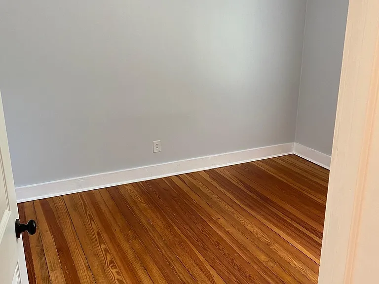 1902 Golden St — Photo 11