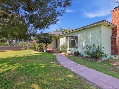 1295 E Woodbury Rd, Pasadena, CA, 91104