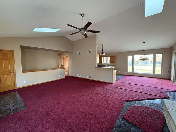 3rd image of 32908 Short STREET