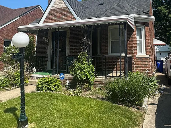 10158 Beaconsfield St, Detroit, MI 48224