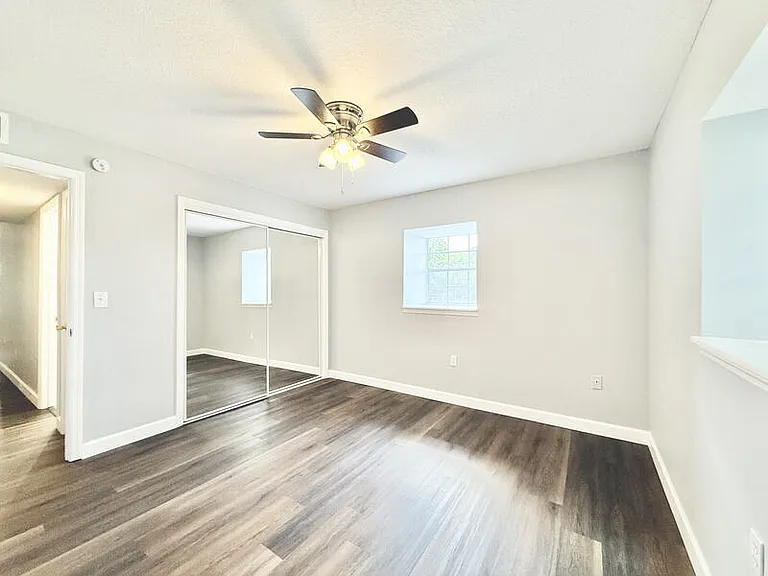 1712 Belleair Forest Dr #D — Photo 21