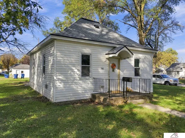 741 Main Ave, Crete, NE 68333