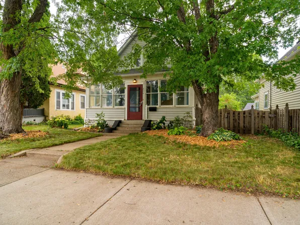3949 36th Ave S, Minneapolis, MN 55406