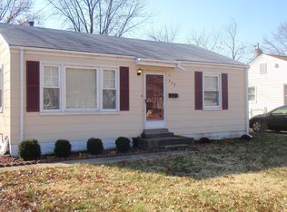 830 Lindsay Ln, Florissant, MO 63031