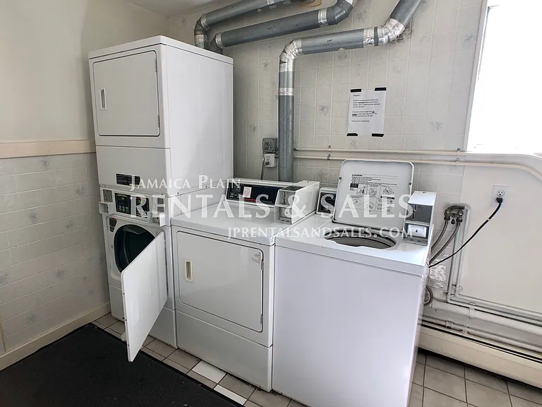 804 Centre St #5 — Photo 11
