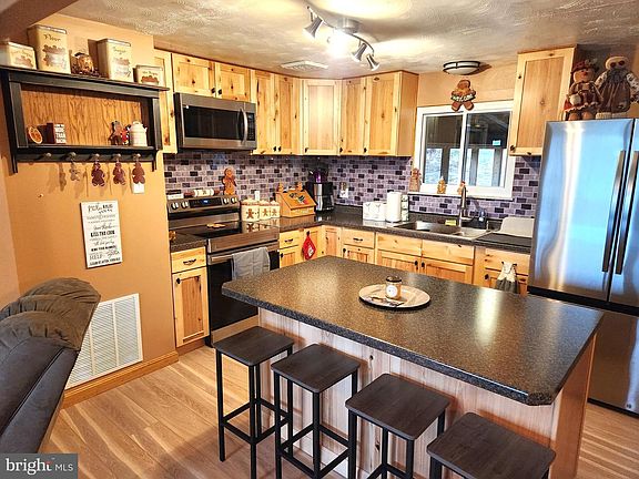 5th image of 1232 Country Ridge Rd